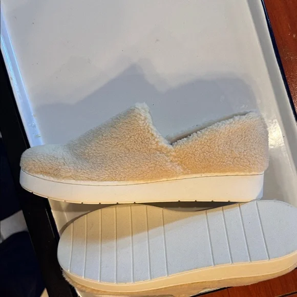 Lauren Conrad Maya Cream Memory Foam Shoes Slippers - Picture 7 of 16